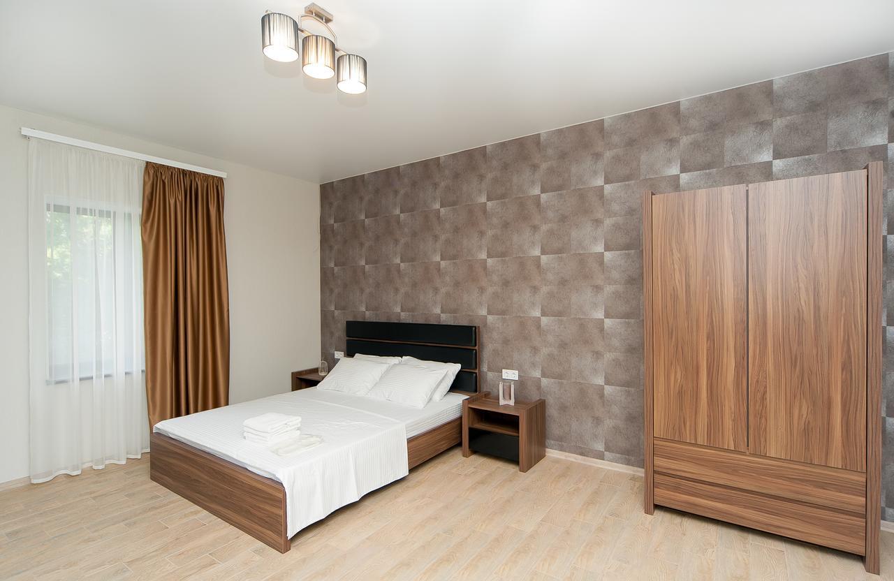 Hotel Fusion Odesa Exterior photo