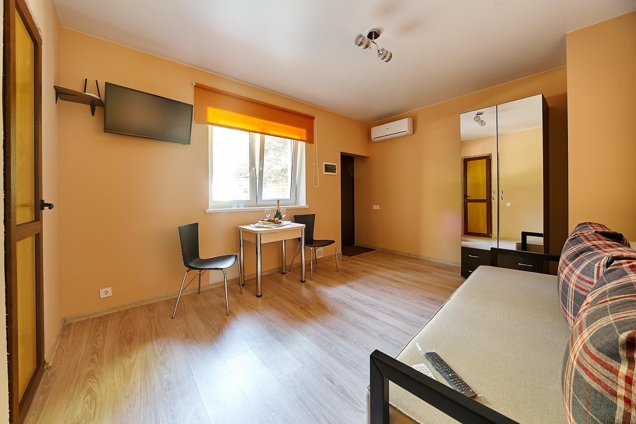 Hotel Fusion Odesa Exterior photo